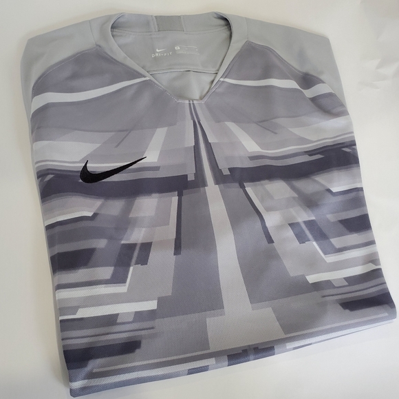 Nike Special Edition Soccer Goalie Shirt - Picture 6 of 12